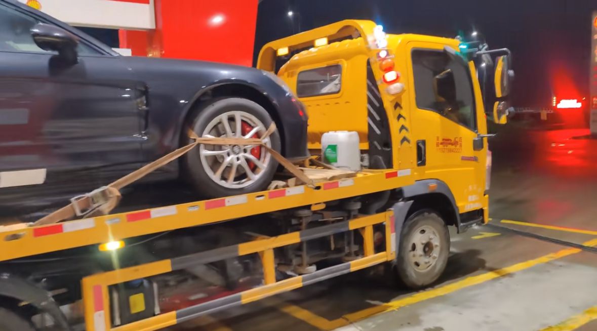 唐山行车途中遇到突发状况该如何呼叫道路救援？
